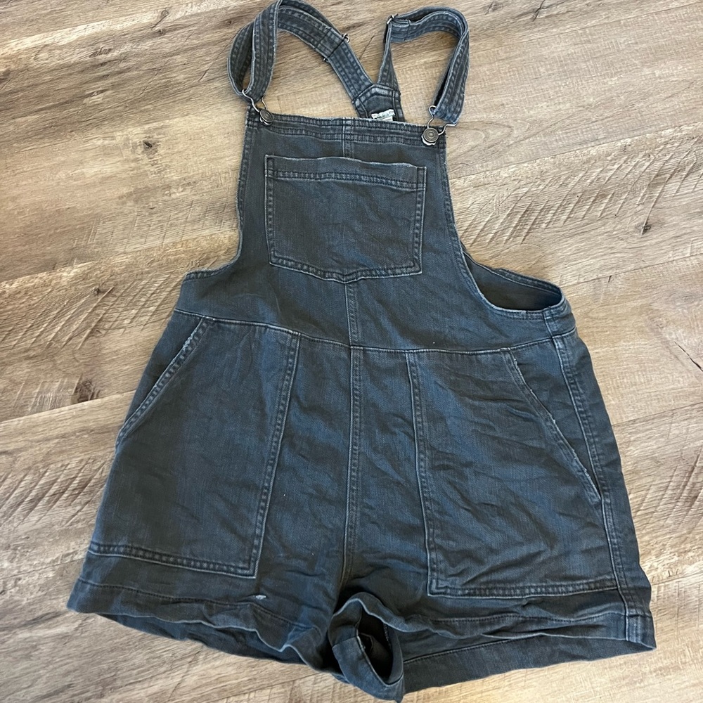 Aerie Womens grey denim overall shorts